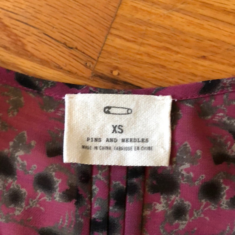 🌺 UO Pins & Needles; Grape/Gray Blouse Sz. XS/S!! - Picture 3 of 8